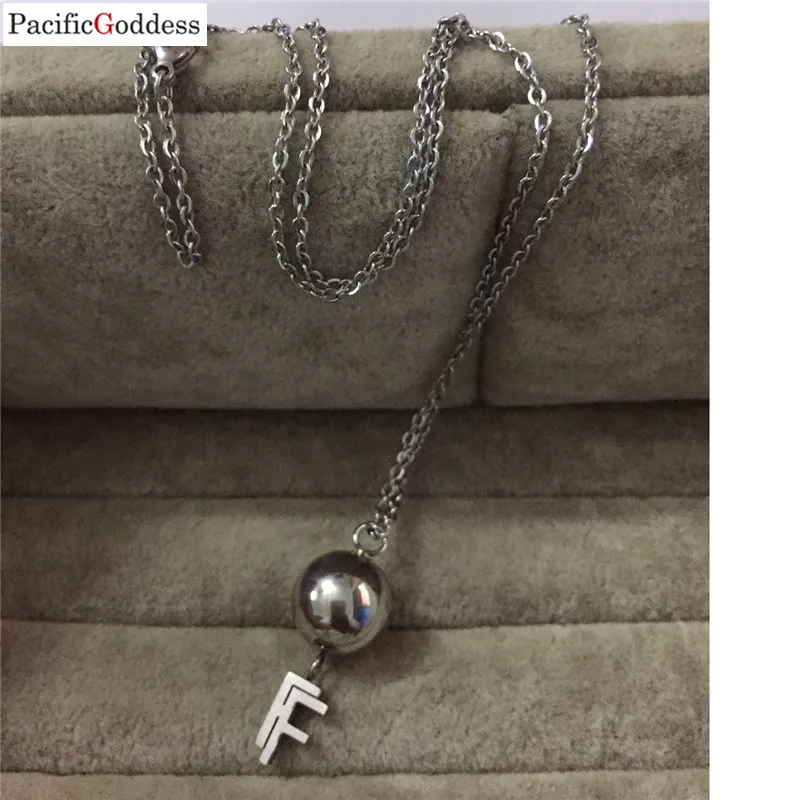 Очень красивое ожерелье из нержавеющей стали большое бисера ожерелья с буквой