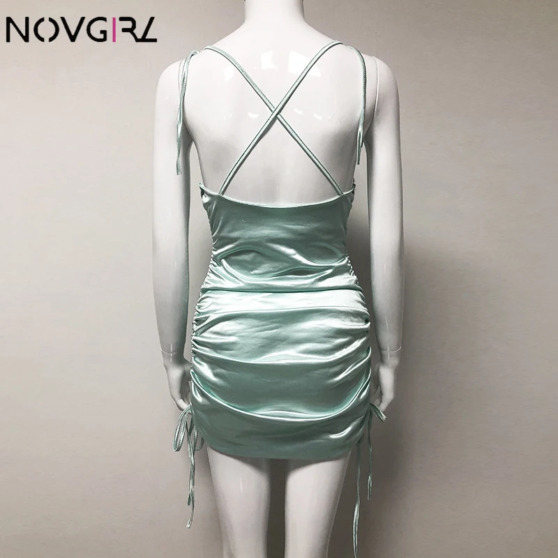 Novgirl/атласное облегающее платье на бретелях для женщин; коллекция года; летнее растягивающееся Клубное сексуальное платье с открытыми плечами и открытой спиной; вечерние пляжные платья