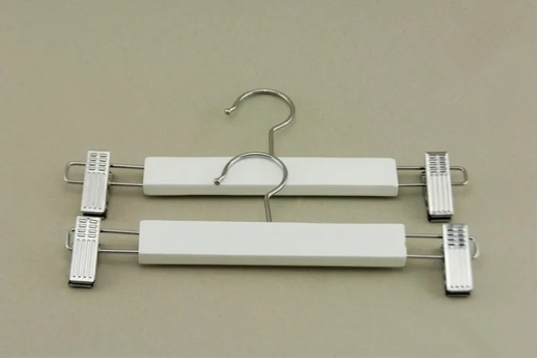 Белая деревянная вешалка для младенцев с зажимами нижней части (20 шт./лот)|hanger