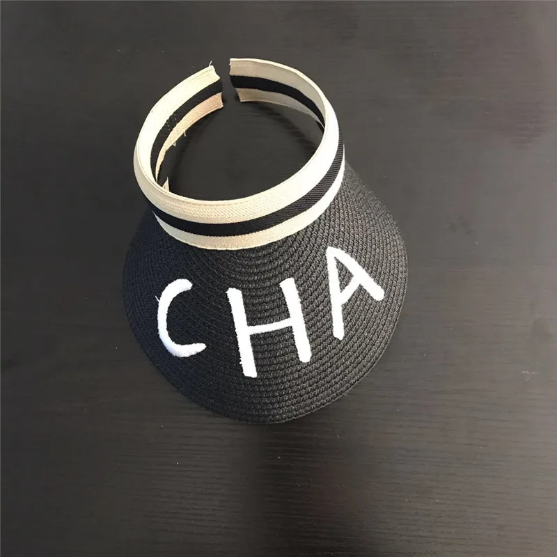 2 цвета CHA письмо шляпа летом соломенный козырек Кепки для детей и взрослых солнца Кепки пляжные Кепки шапка для мальчиков и девочек семейная одежда - Цвет: Черный