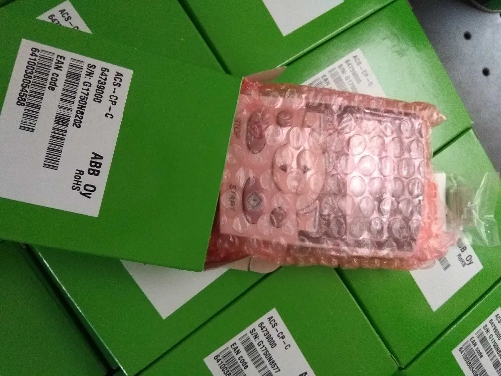 Панель ABB Inverter ACS510 / 550 355/350 100% новая и оригинальная с английской панелью дисплеем |