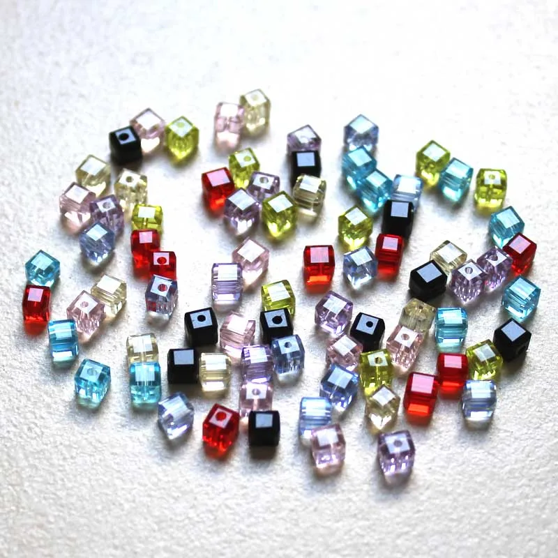 Поставка AAA 4X4mm красочные квадратные Австрийские хрустальные бусины Подвески