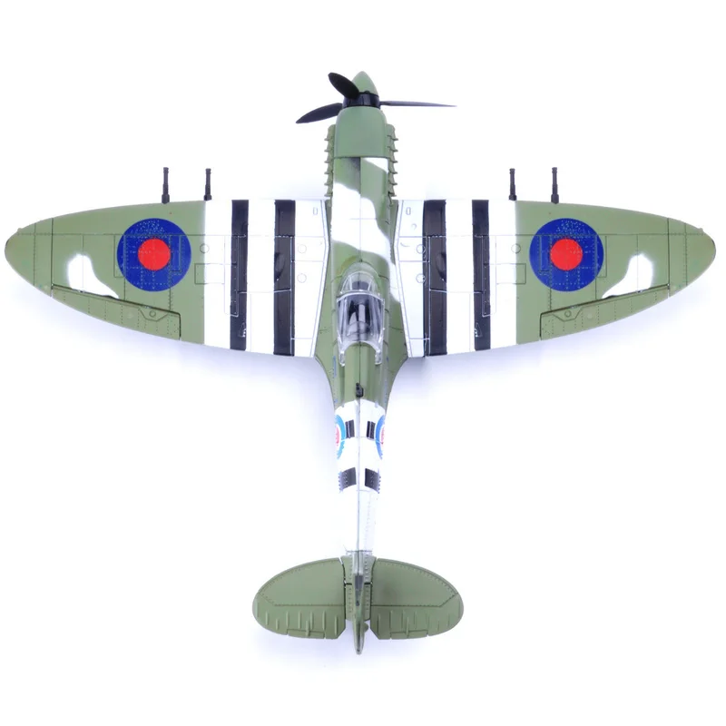 1 шт. при доставке выбираются произвольно 1/48 весы войны второго Spitfire собрать