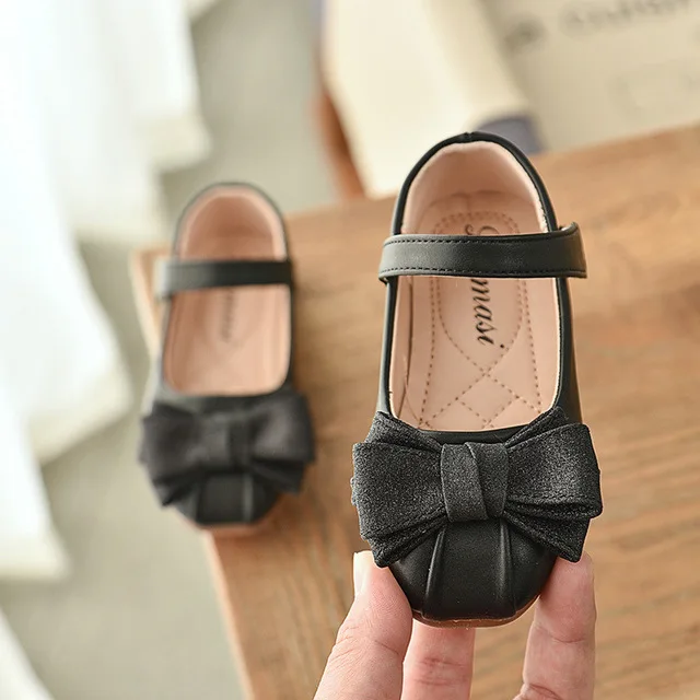 Черный Autumn New Kids Shoes Children leather Princess Shoes For Wedding Baby Girls Party Shoes 1-6 Year Old Golden Silver Black - Цвет: Черный