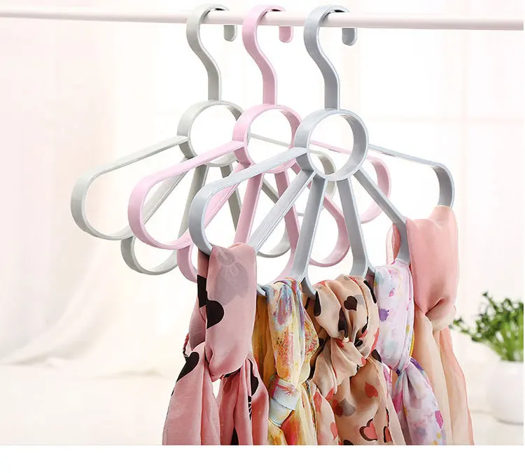 1PC New Fashion Nordic Wind Fan Scarf Hanger Frame Petal Multifunctional Tie Belt Storage Rack Holes Holder ND 0212 | Дом и сад