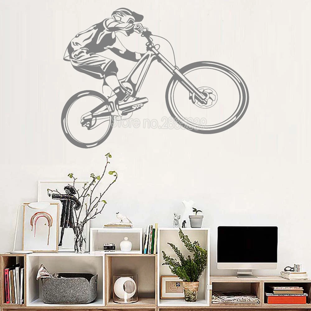 Велосипеды стен купить. Велосипед на стене. Велосипед на стене в интерьере. Декоративный велосипед на стену. Масштабные наклейки на стену с велосипедом.