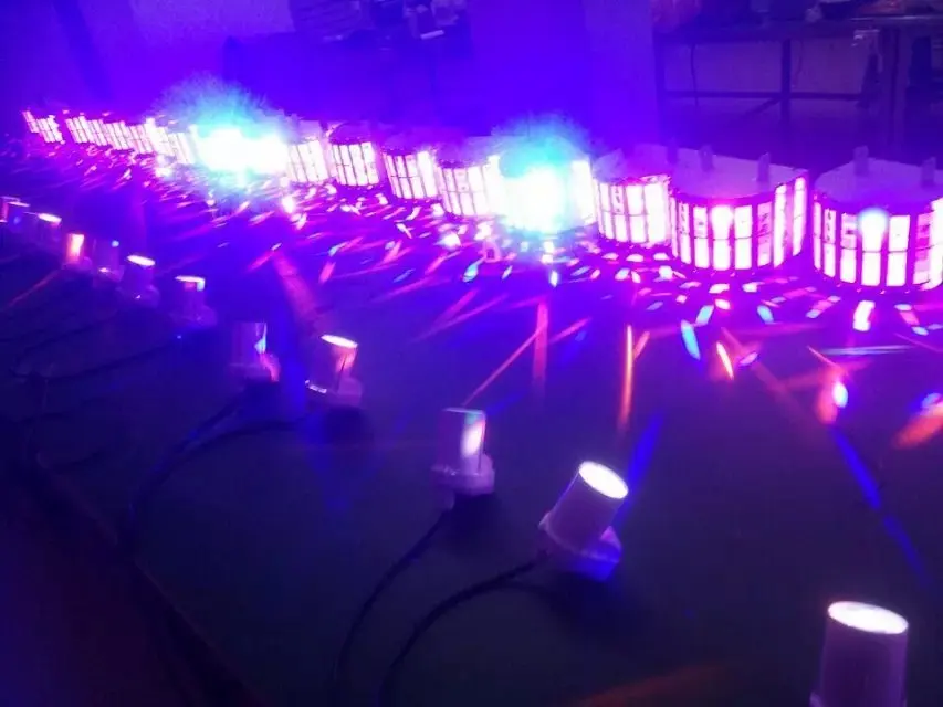 Светодиодный сценический светильник DMX в виде бабочки 30 Вт 6x3 вспышка RGBWA UV 6