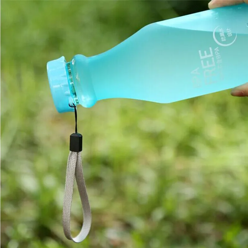 Портативная герметичная Спортивная дорожная бутылка для воды 550 мл пластиковая