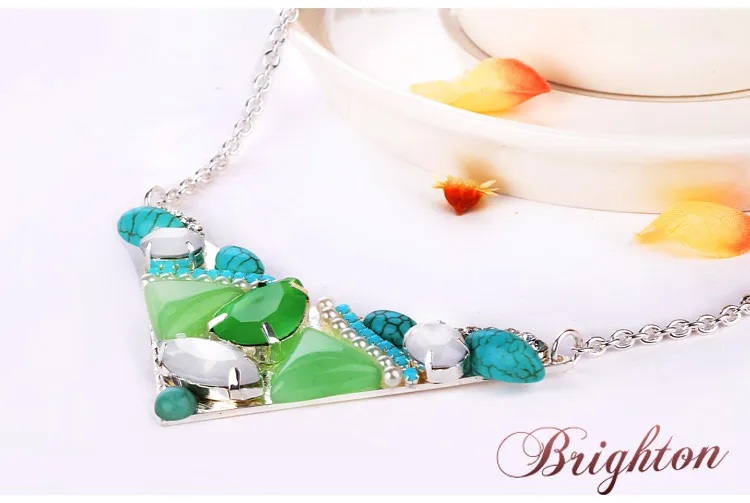 2015 new European and American retro fashion plus green woman exaggerated silver necklace gift | Украшения и аксессуары