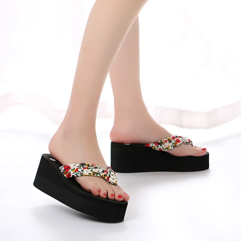 2018 летние сандалии на высоком каблуке женские шлепанцы с толстым дном мягкая