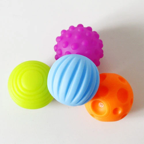 Four soft ball set 4@ 6 шт набор текстурированных мульти шариков развивающая детская тактильная игрушка Детские сенсорные игрушки, ручной мяч детский тренировочный мяч массажный Мягкий Мяч - Цвет: Four soft ball set