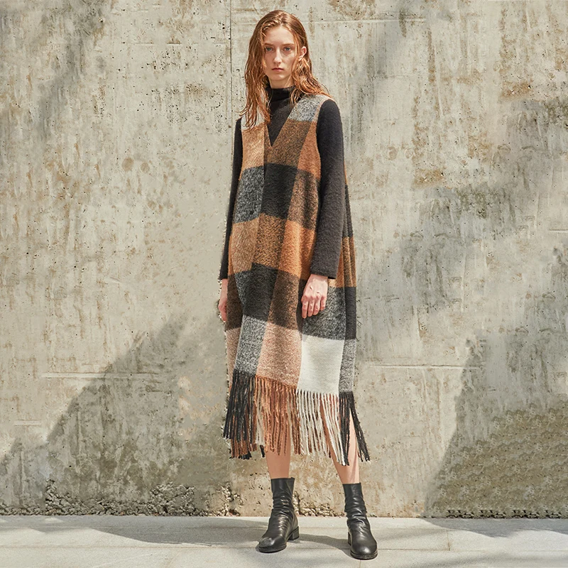 Женское шерстяное платье в клетку AW длинное тонкое клетчатое без рукавов с v