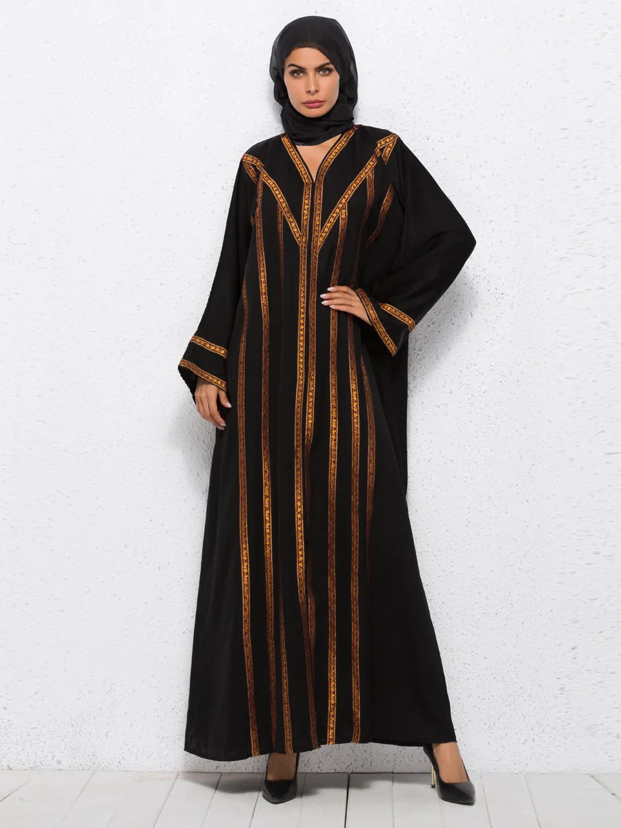 

Muslim Dress Embroidery Women Arabic Abaya Autumn Long Cardigan Dubai Kaftan Black Maxi Robe Female A1001