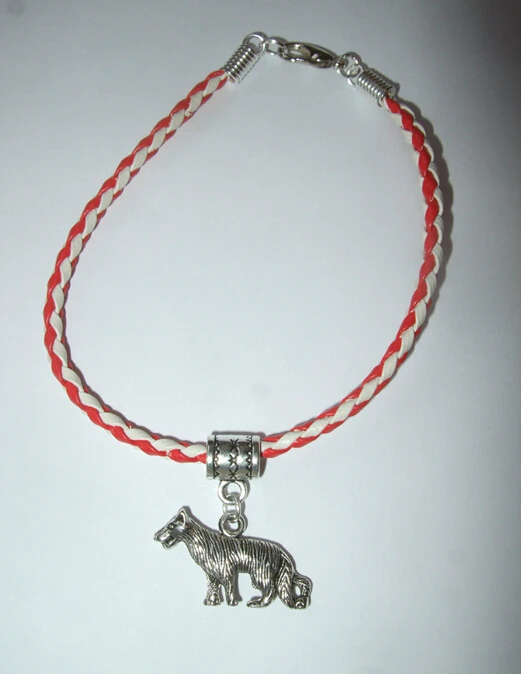 40P модная винтажная Серебряная немецкая овчарка подвеска красная и белая