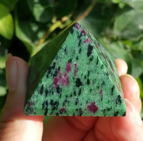 Natural quartz crystal red, green, treasure crystal pyramid healing 41