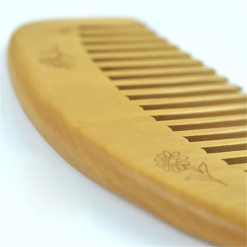 Гребень из натурального сандалового дерева изогнутой формы популярная