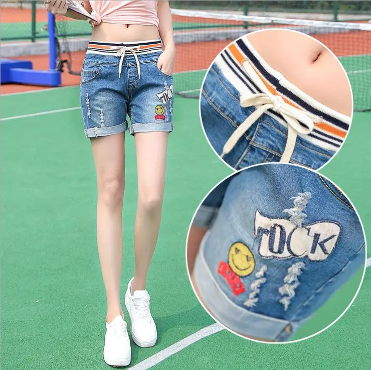 Женские джинсовые шорты с эластичной резинкой на талии синие вышитым символом