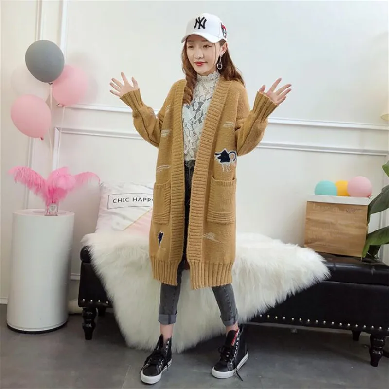 khaki Длинный кардиган с вышивкой, плотный теплый зимний свитер, куртки для женщин, вязаное пальто, Повседневный свитер для девочек, верхняя одежда X31 - Цвет: khaki