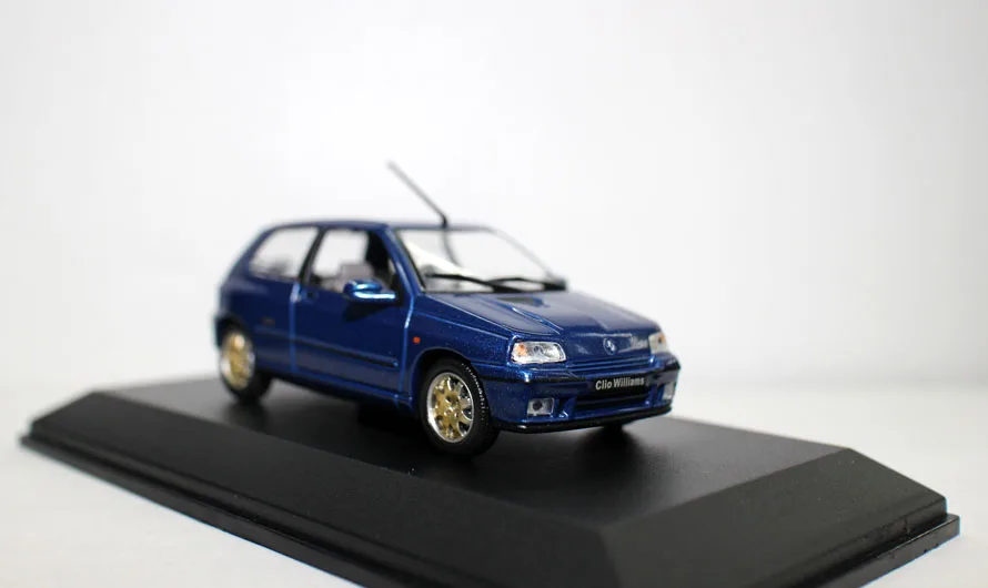 Оригинальная фабрика 1:43 Renault Cilo Вильямс Игрушечная машина из сплава игрушки для детей литой модельный автомобиль подарок на день рождения