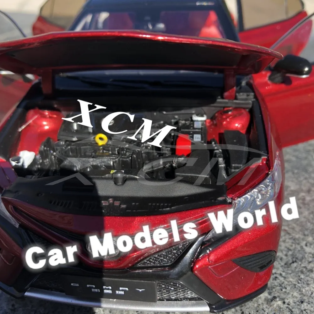 Литая под давлением модель автомобиля для всех новых Camry Sport 1:18 (красный) +