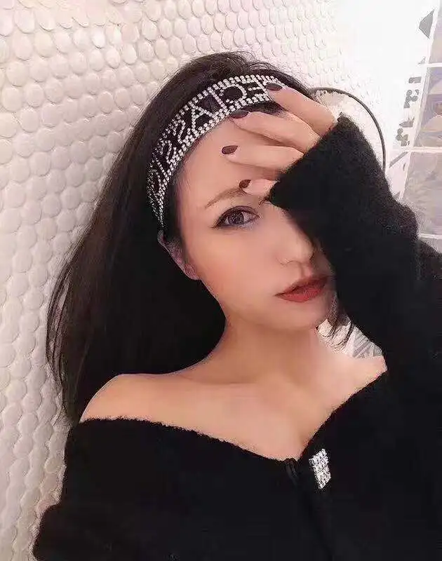Алмазные буквы головные украшения из цепочек для женщин Корея повязки для волос для женщин Корона цветок аксессуары для волос высокое качественное оголовье - Цвет: Белый