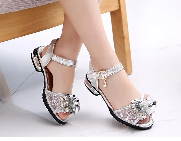 Босоножки для девочек с бантом летние Студенческие сандалии принцессы бусинами