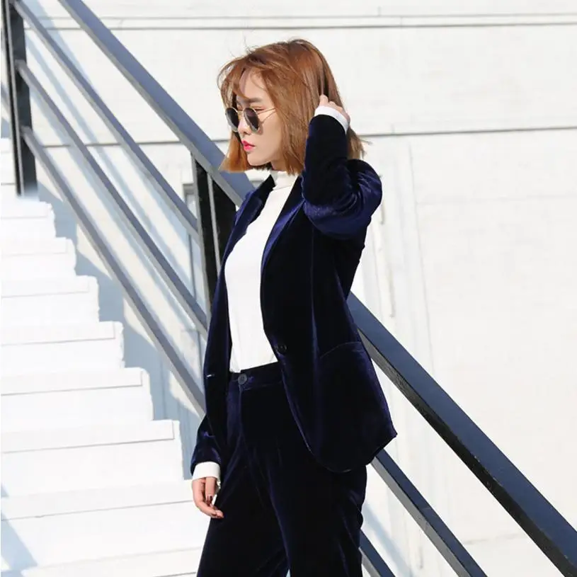 Женский бархатный блейзер на одной пуговице золотистый Повседневный облегающий