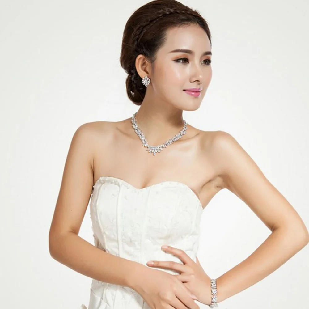 LUOTEEMI Luxury Excellent Cut Sparkling Clear Cubic Zirconia CZ Crystal Stud Earrings Quality Bridal Wedding Dress | Украшения и