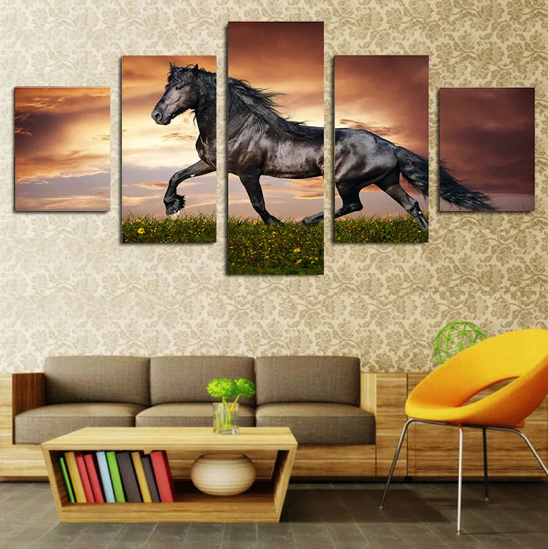 Free shipping 2017 New Style Frameless painting Black Stallion canvas wall art 5 panel for bedroom living room home decor | Дом и сад