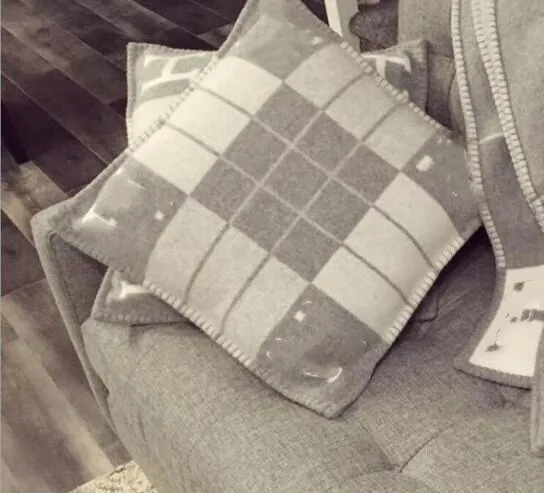 Наволочка в полоску H из скандинавской шерсти домашняя текстильная подушка