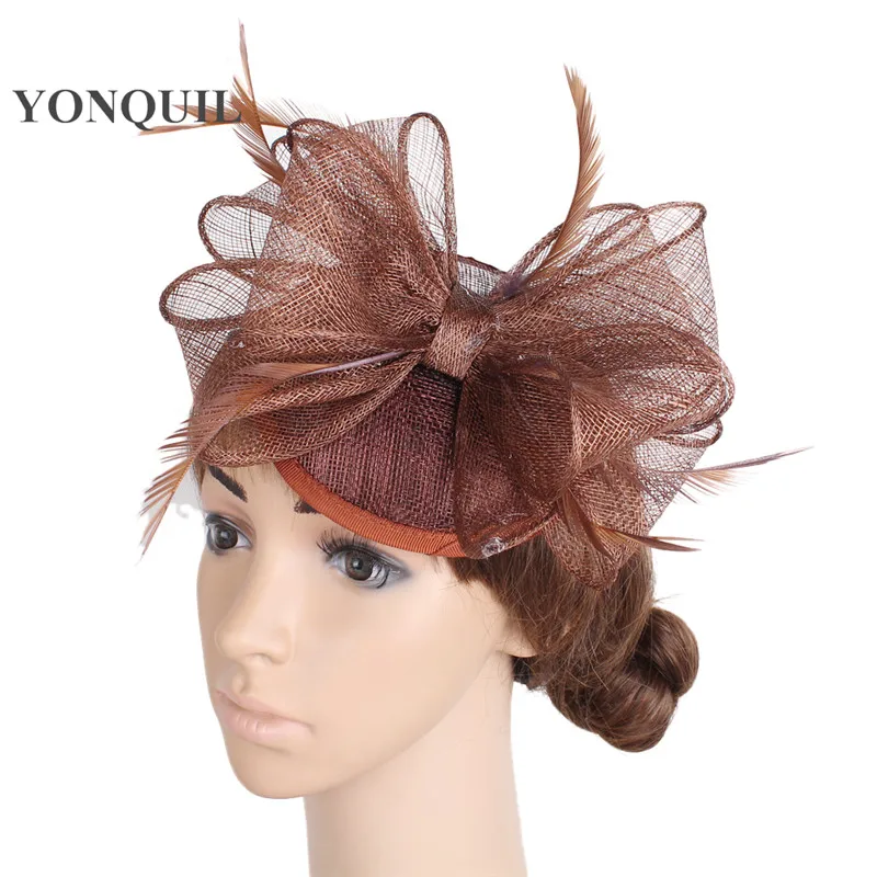 Шляпка Таблетка с перьями для торжественных случаев|hat lady|pillbox hatfashion hat |