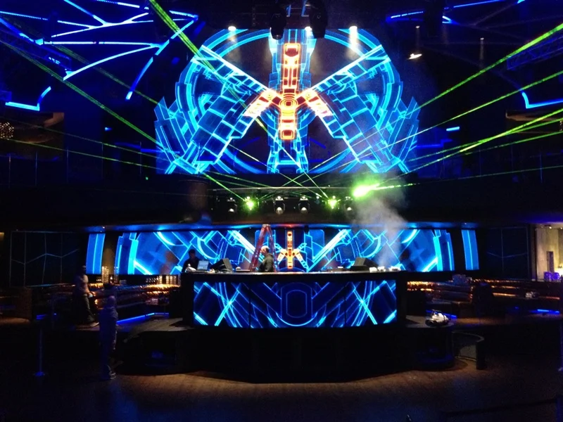 Широкий угол обзора Малый DJ Дискотека ночной клуб светодиодный дисплей Крытый P4