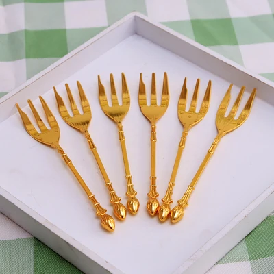 Gold fork 6pcs OUSSIRRO Золотой Серебряный набор посуды из нержавеющей стали набор столовых приборов Западная Посуда для еды роскошный набор столовых приборов с чайной ложкой - Цвет: Gold fork 6pcs