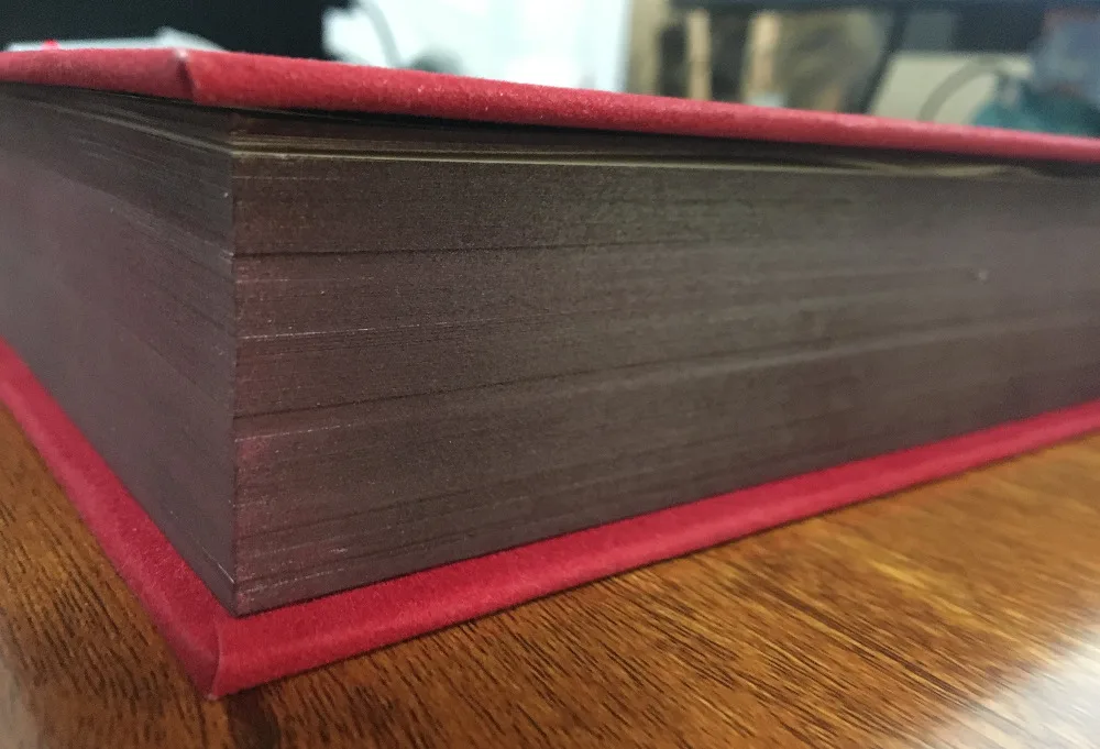 Подписанная Коби книга с автографом серия Wizenard: тренировочный лагерь на