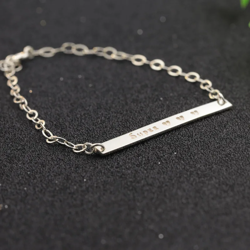 Женский браслет с гравировкой на заказ именной табличкой серебро 925 пробы |