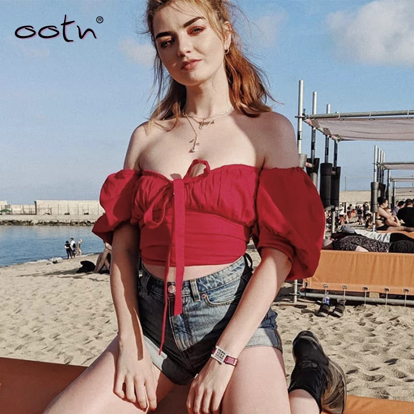 Женская блузка с открытыми плечами bput укороченная пышными короткими рукавами