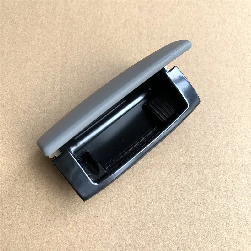 1 шт для Audi A4 B6 B7 2002 2003 2004 2005 2006 2007 2008 интерьер под подлокотник коробка сзади пепельница с крышкой 8E0 857 961 м