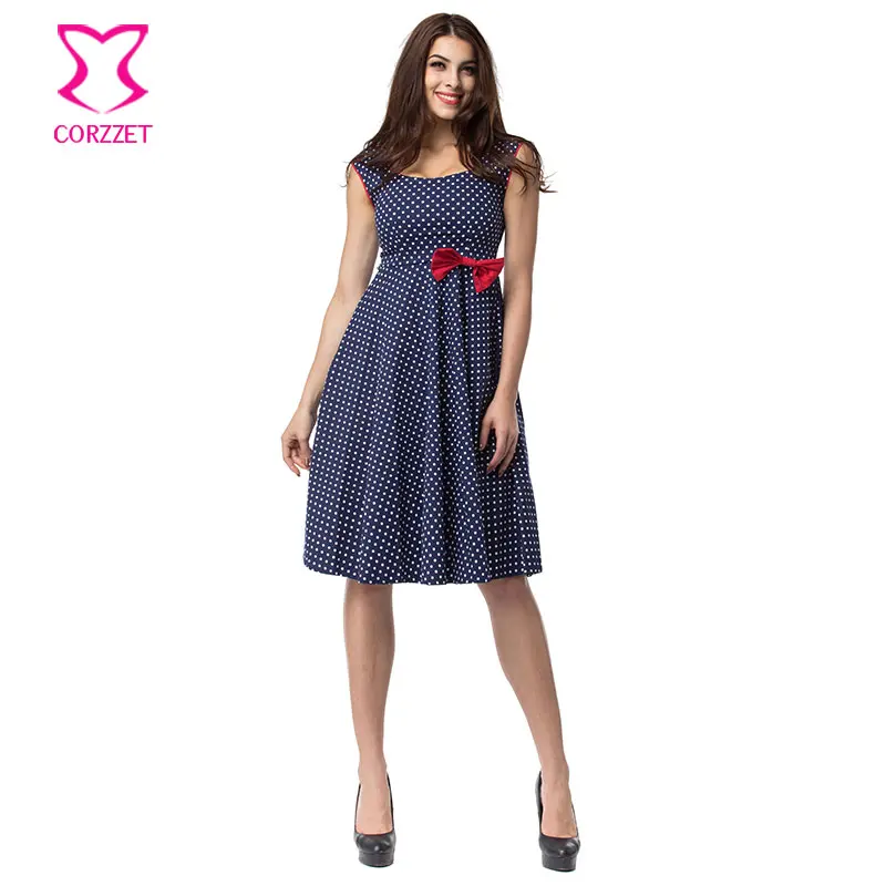 Женское винтажное платье в горошек летнее синего или белого цвета с красным