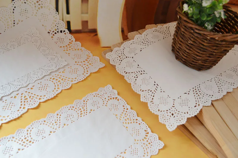 Прямоугольные пустотелые белые бумажные салфетки длинный стол масляная