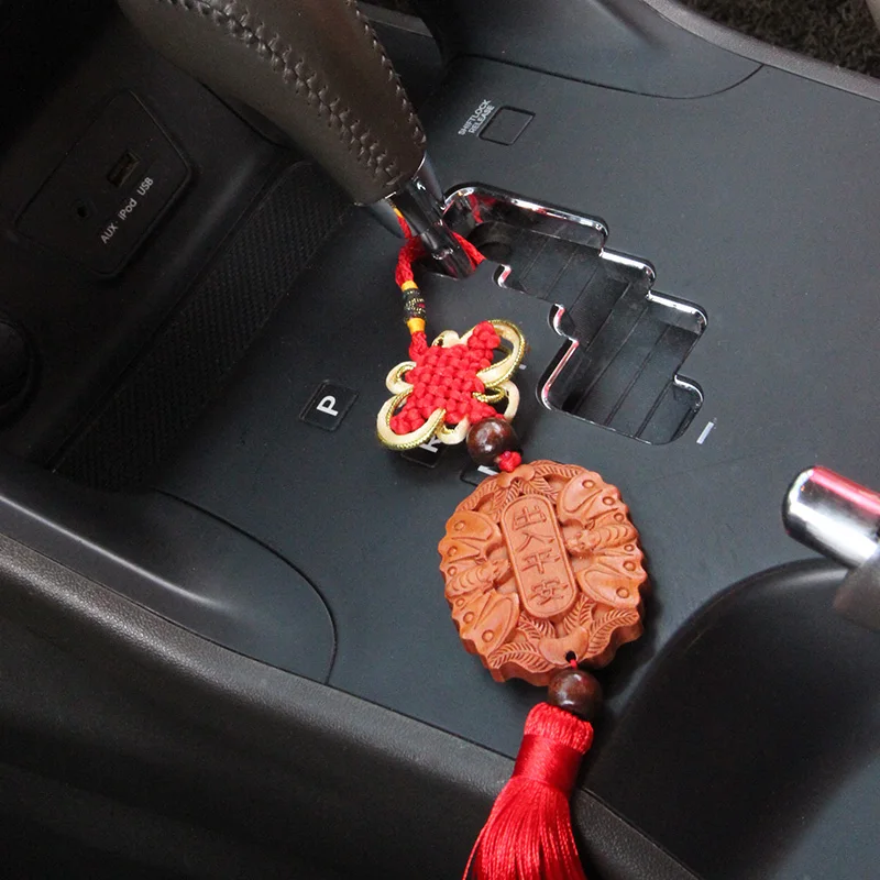 Traditional Handmade Wood Carved Had Peace All Year Round Symbol Key Ring Good Luck Pendant Keychain Car Interior Accessories | Автомобили