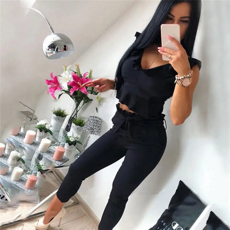 Женский костюм из двух предметов повседневный однотонный с топом оборками на