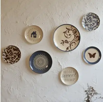 Фото 2018 Creative Wall Decorations Plates and Butterflies Beautiful Patterns Restaurant & Cafe Bar Дом и сад 2018 Creative Wall Decorations Plates and Butterflies Beautiful Patterns Restaurant & Cafe Bar Дом и сад