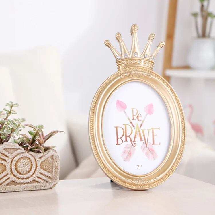 Классическая резная овальная фоторамка в европейском стиле ретро под дерево