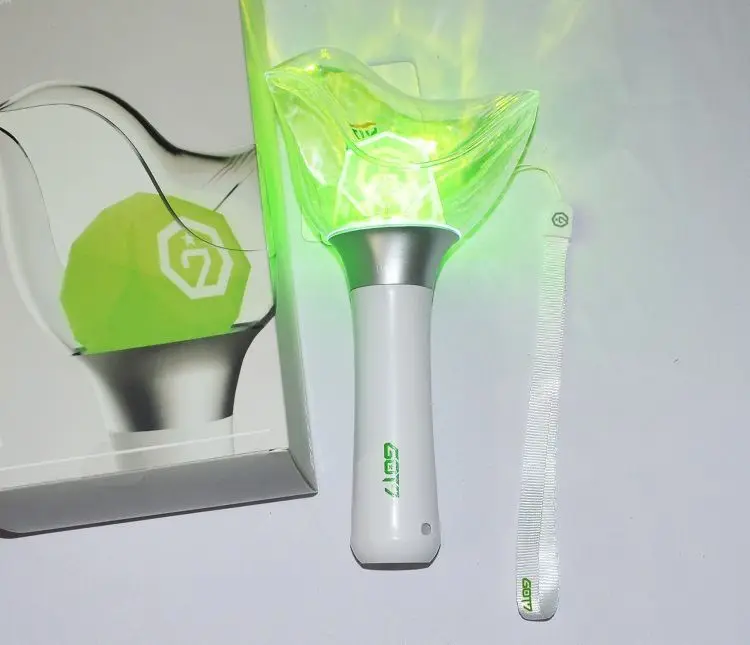 [MYKPOP]GOT7 концертный мировой турне светильник Ver.1 Glowstick и Ver.2 KPOP SA18062205|Светящиеся