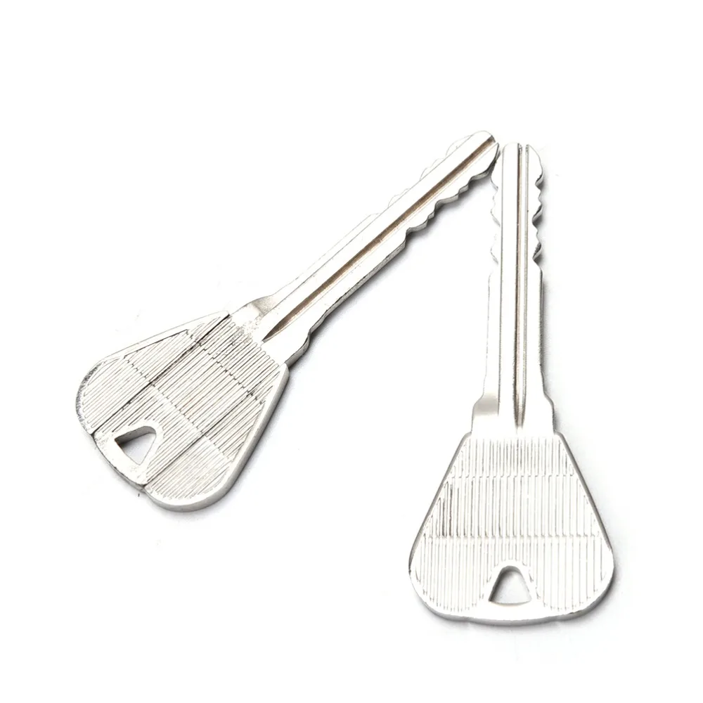 

Hot Selling Magic Joke Toy Easy To Play Inconceivable Folding Key Thru Bottle Or Ring Penetration Toy Magic Trick Props