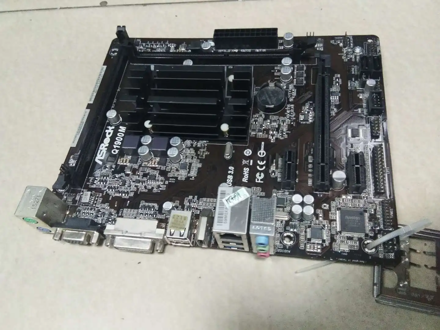 Используется, ASRock Q1900M интегрированный J1900 четырехъядерный процессор низкой мощности DDR3