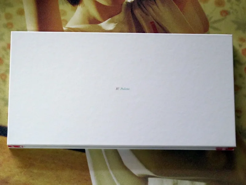 IU Lee Ji Eun Autographed signed 2017 4th Album Palette CD+photobook+signed photo K-POP 052017 | Дом и сад