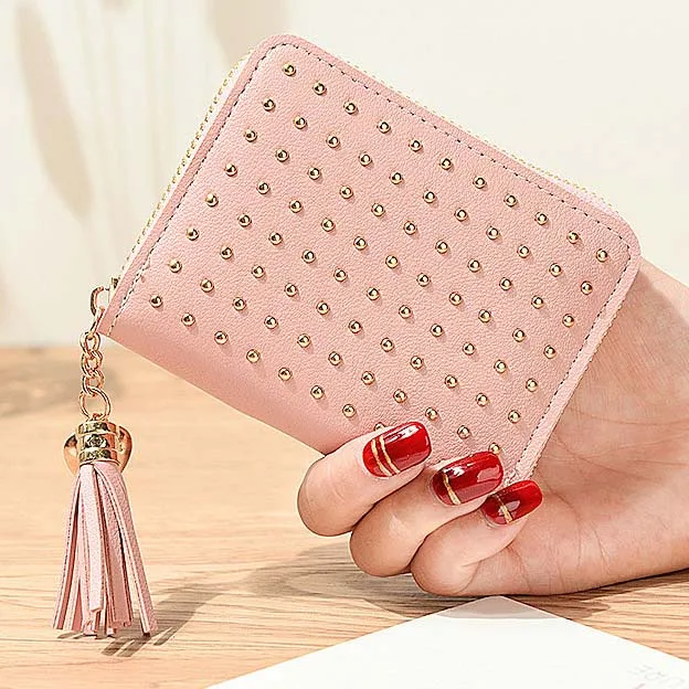 Pink Женские кошельки с кисточками, кошелек для монет на молнии, сумки с заклепками, женские кошельки, Короткие Кошельки для девушек, кошелек для карт, держатель для удостоверения личности, мини-сумка с клапаном - Цвет: Pink