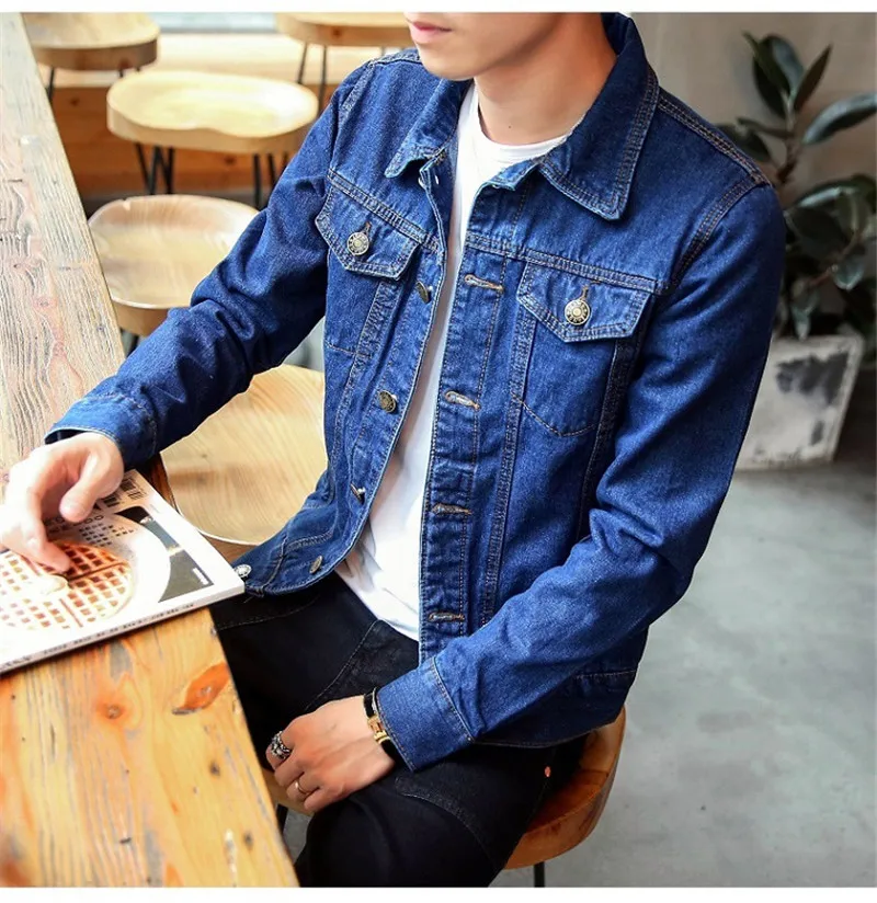

Coats & Jackets