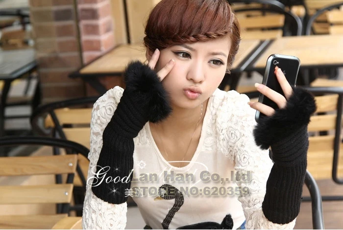 

2016 New Fashion Women's Black Autumn Winter Warm Rabbit Fur Mittens Hottest Casual Glove For Women Drive gloves